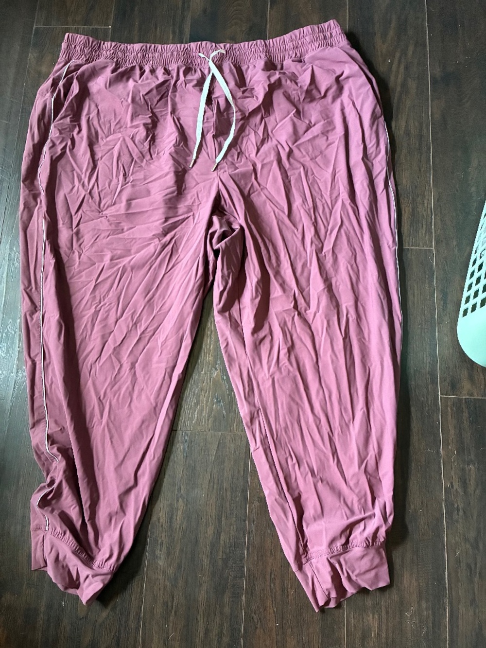 Old Navy SLEEKTECH Joggers